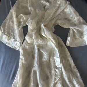 Elegant Cream Floral Robe